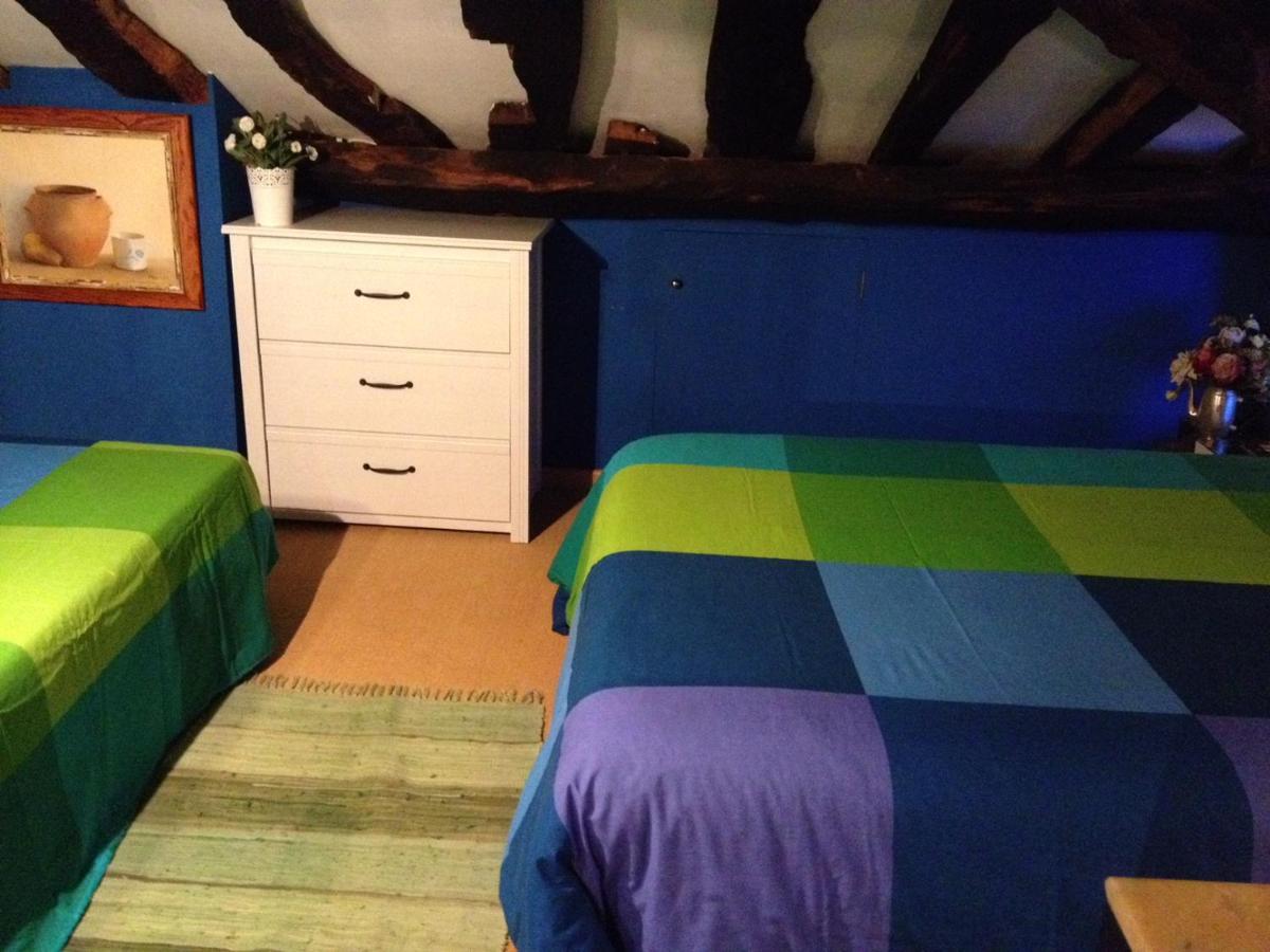 Casa De Vacaciones La Rivera Villaviciosa  Szoba fotó